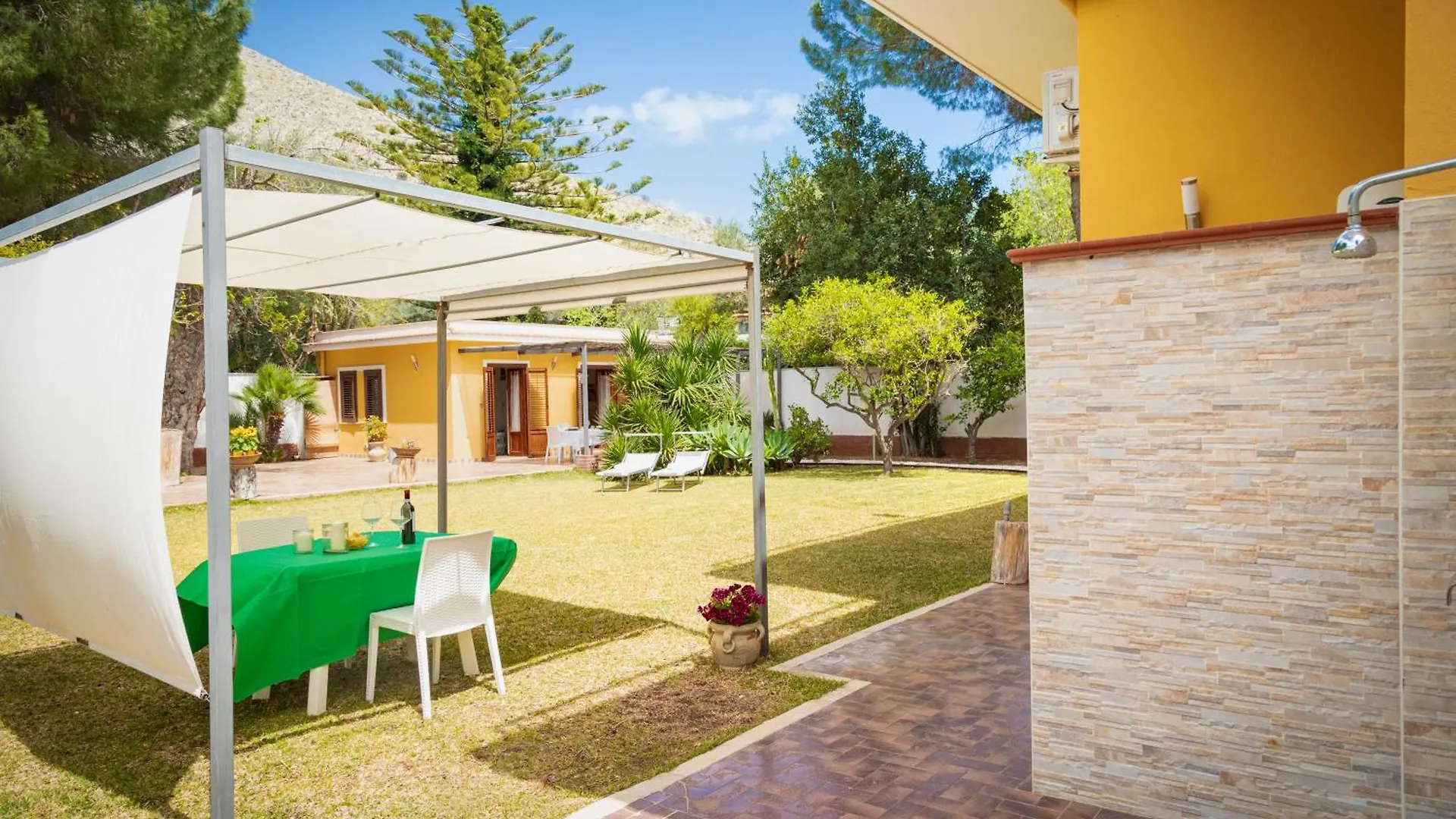 Apartment Maison Blanche Palermo